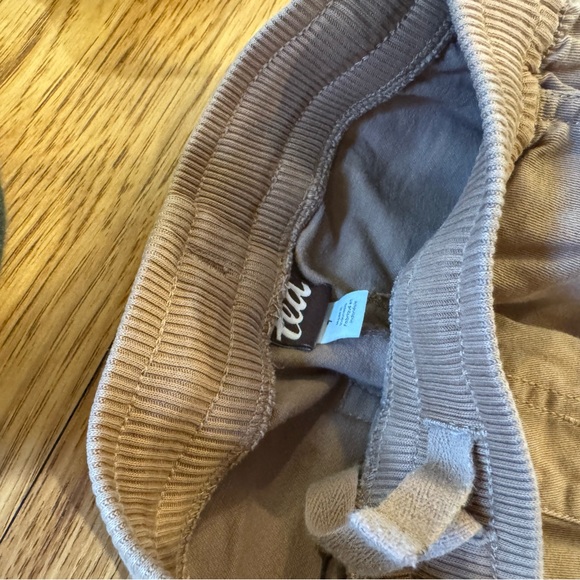 HUGE LOT Boys Size 6 7 8 S M GAP TEA H&M J.CREW NIKE Jeans Pants Sweatshirts - Picture 8 of 16